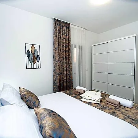 Stone With Pool Montenegro Star 4* Podgorica