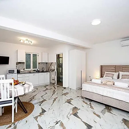Hotel Stone With Pool Montenegro Star 4*